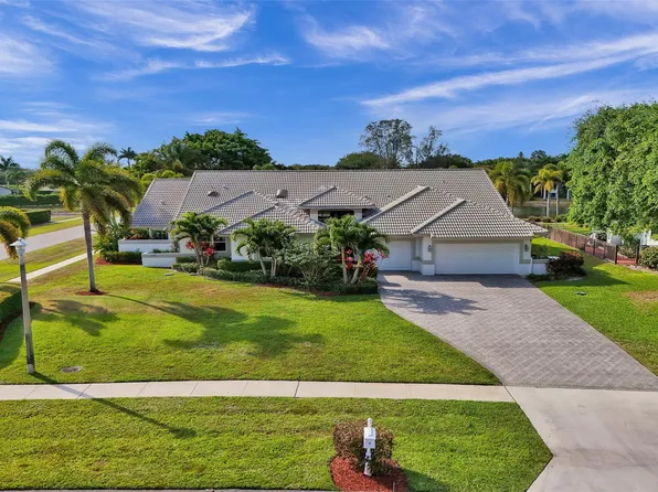 21359 N Sweetwater Lane, Boca Raton, FL 33428