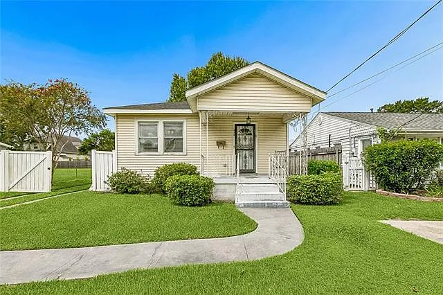 628 Bonnabel Blvd
