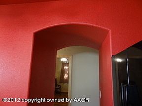 5th image of 803 S Maryland St