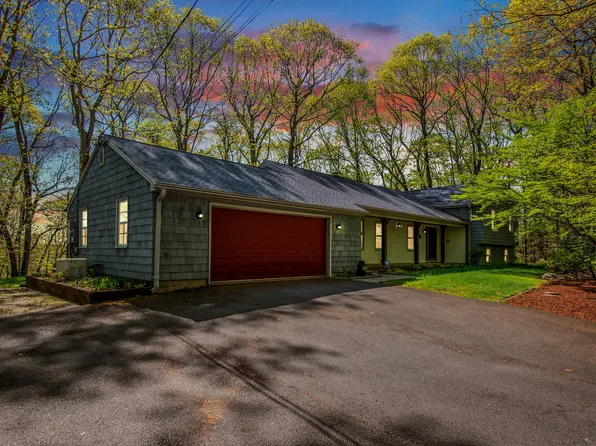20 West Woods Road, Burlington, CT 06013
