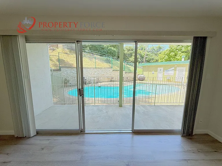 15 Mulberry Ct — Photo 47