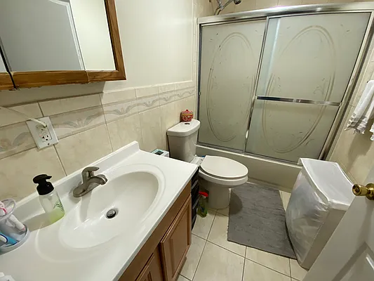 Rented by Voro, LLC | media 7