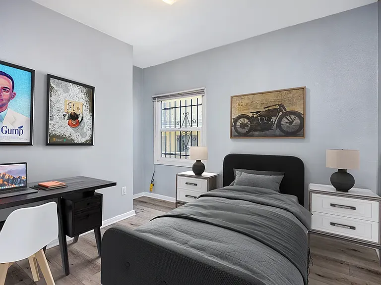 1220 W 27th St — Photo 14