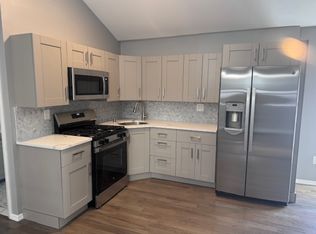 53 Robin Rd FLOOR 2, Staten Island, NY 10305