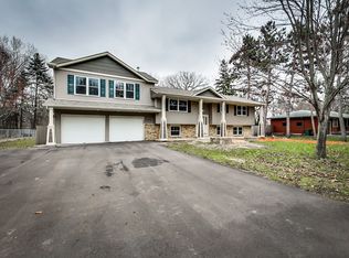 8344 Riverview Ln N, Brooklyn Park, MN 55444