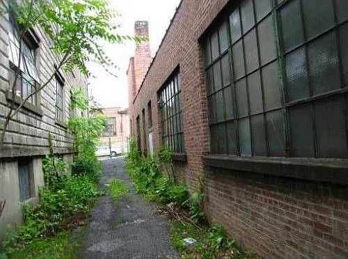 1st image of 18 Montgomery St
