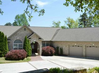 128 S Oak Pointe Dr, Seneca, SC 29672