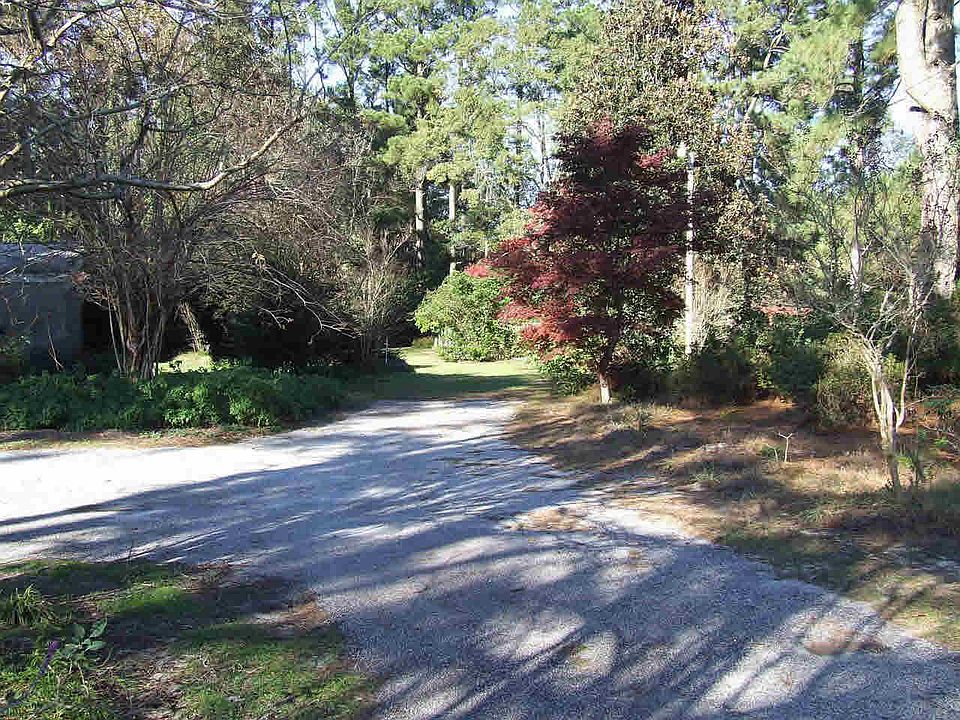 2nd image of 899 Old Belleville Rd