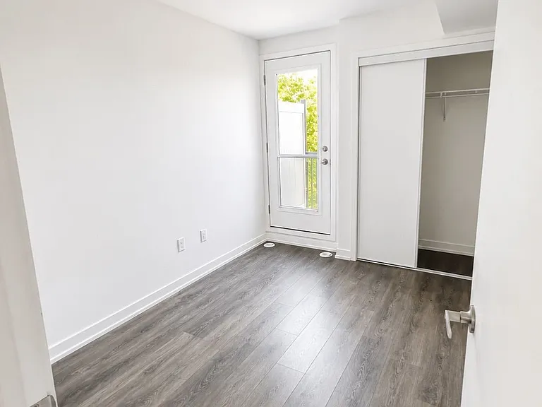 51 Florence St #9 — Photo 10