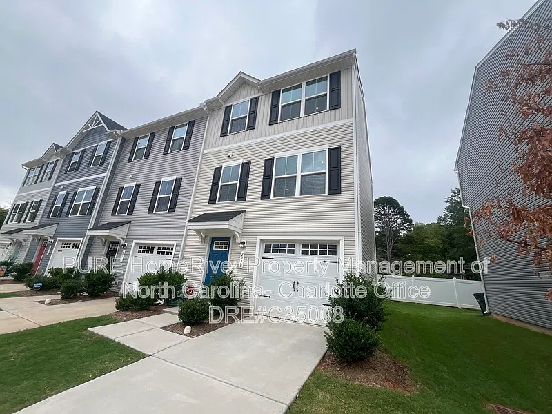 3 bed, 3.0 bath, 1710 sqft, $1,820 — Photo 1