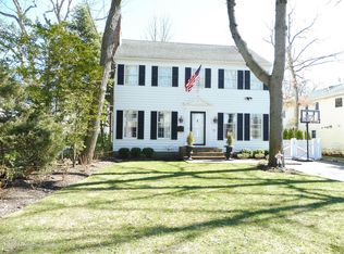 11 Washington Ave, Bayville, NY 11709