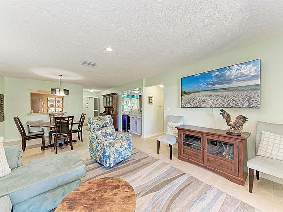 4th image of 4412 SPICEWOOD DRIVE #E