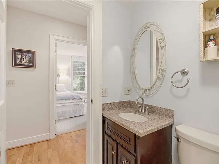158 Narragansett Ave #I — Photo 14