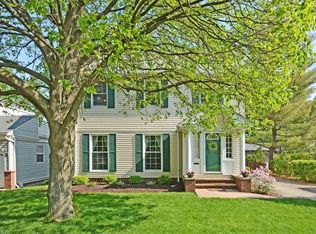 19880 Laurel Ave, Rocky River, OH 44116