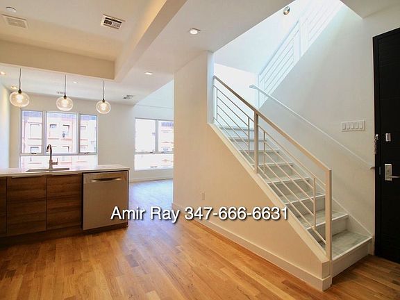 2nd image of 108 Jefferson Ave APT 3