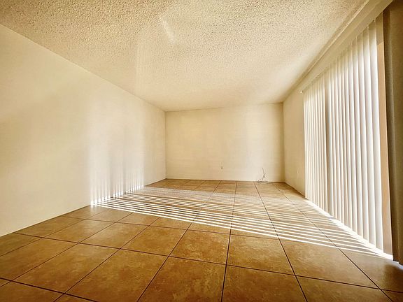 4th image of 5202 Cedarbend Dr APT 2