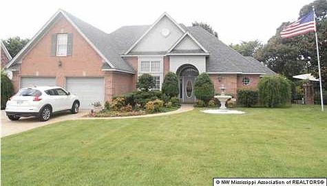 1st image of 111 Leslie Dr