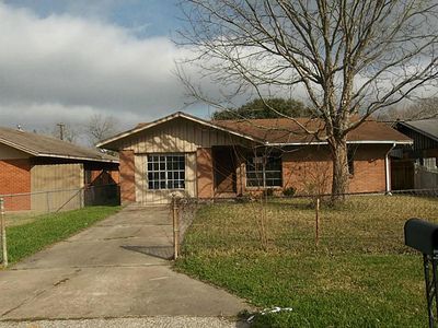 3030 3rd Ave N, Texas City, TX, 77590