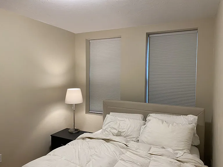 220 Hanover St #5 — Photo 24