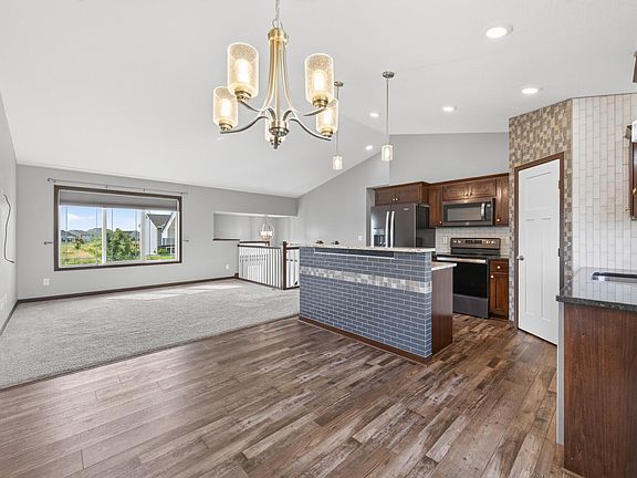 4th image of 4173 87th St NE