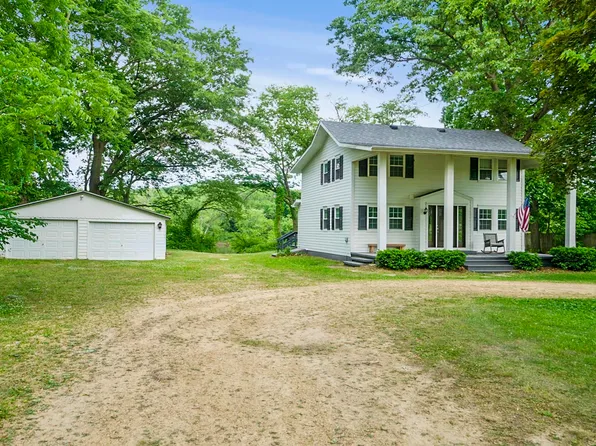 5123 S State Route 2, Oregon, IL 61061