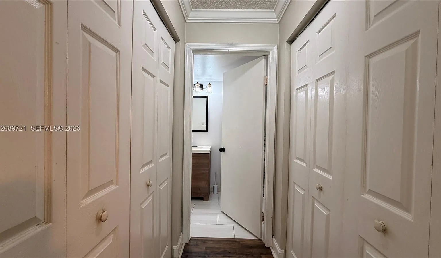 2 bed, 1075 sqft, $2,400 — Photo 4