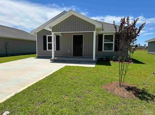 6497 Firefly Dr, Milton, FL 32583
