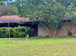 15212 Crystal Dr, Pride, LA 70770