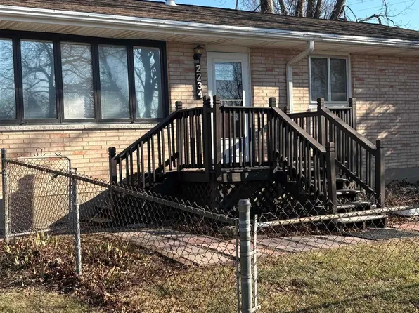 2234 S Central Ave, Burlington, IA 52601