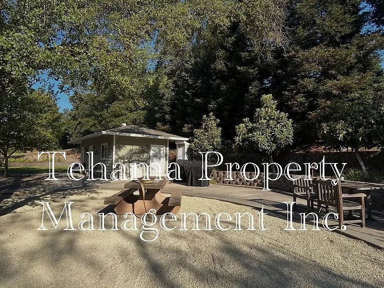 14807 Hilltop Dr — Photo 8