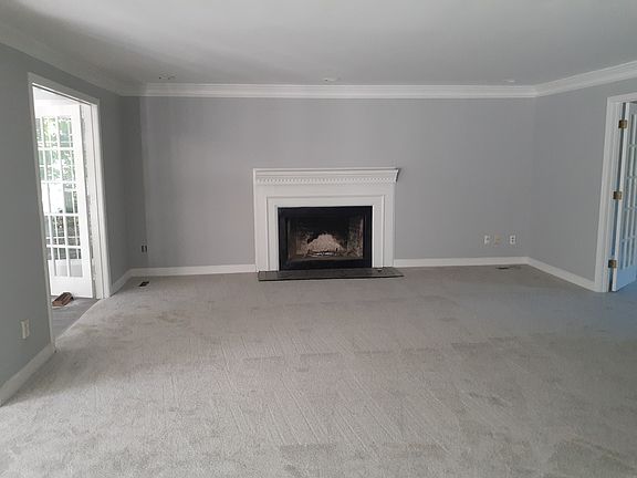 2nd image of 3474 Sandhill Ct