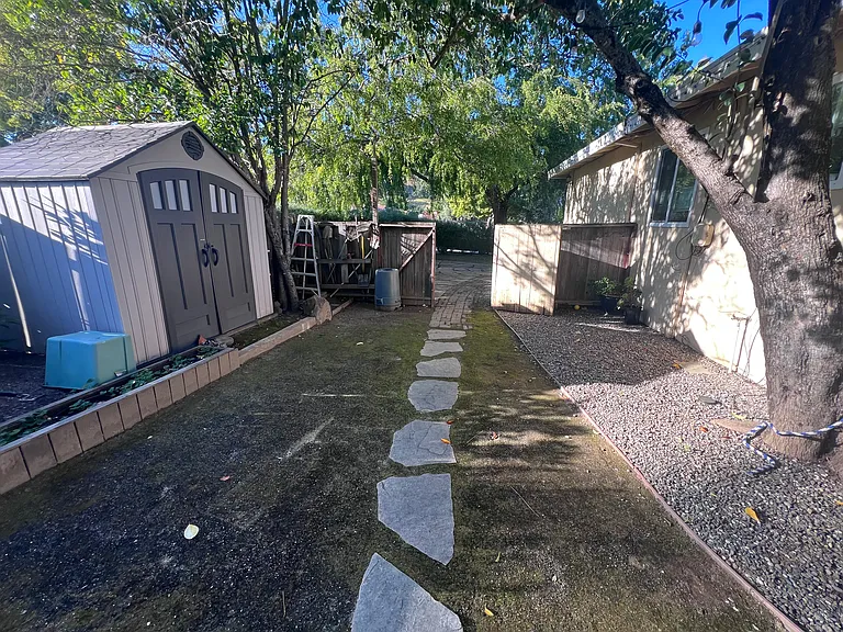 1311 Kaehler St — Photo 4