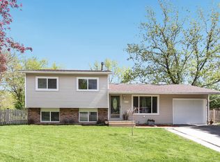 222 Prairie Cir, Bolingbrook, IL 60440