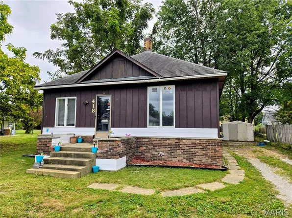 418 E Elm St, Gillespie, IL 62033