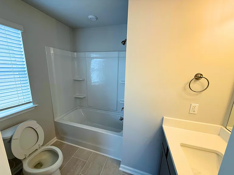 144 Gervais Cir — Photo 21