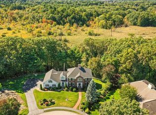 15 Stafford Rd, Lynnfield, MA 01940