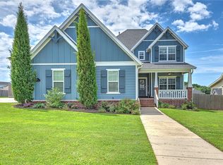 813 Charing Cross, Cave Springs, AR 72718