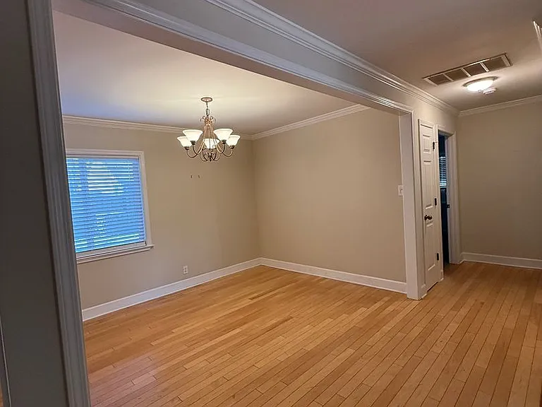 33 Mary Ct — Photo 6