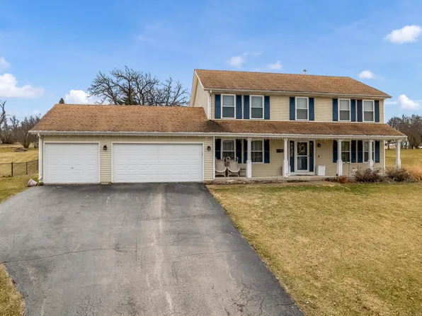 1110 Otter Creek Dr, Durand, IL 61024