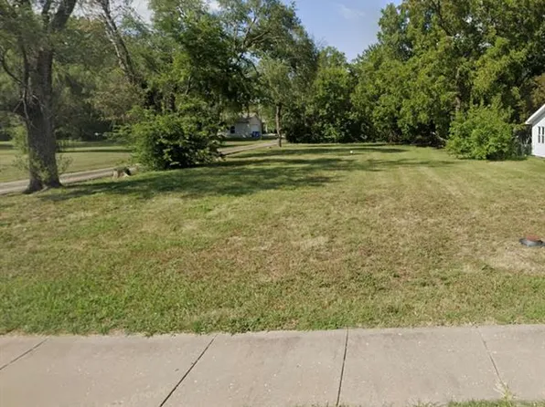 3945 Pontoon Rd, Granite City, IL 62040