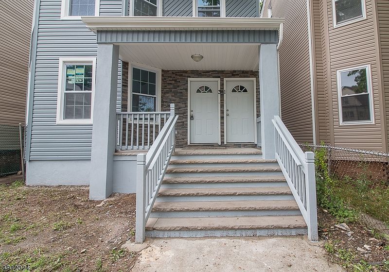 1st image of 31 N 18th St