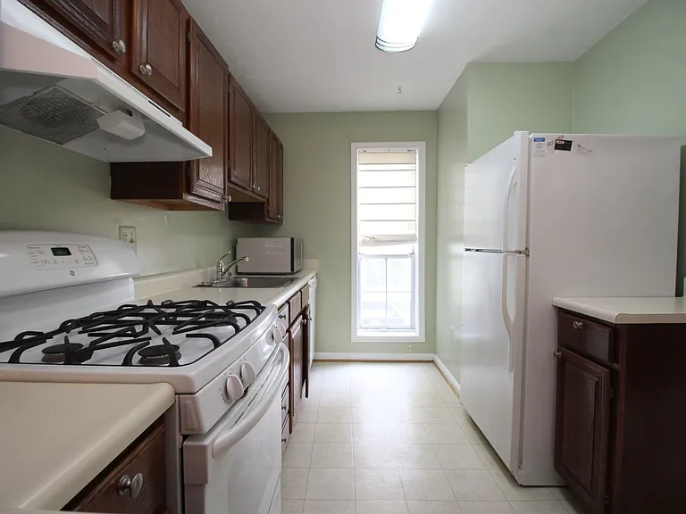 10118 Oakton Terrace Rd #10118 — Photo 7