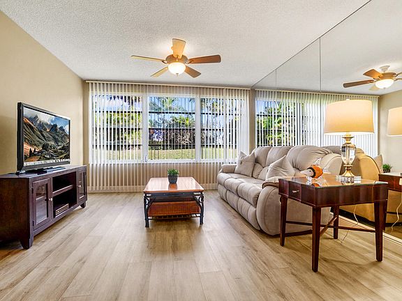 2nd image of 6061 Balboa Circle #102