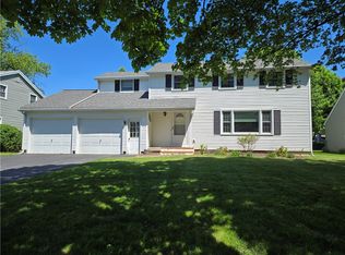 58 Muriel Dr, Rochester, NY 14612