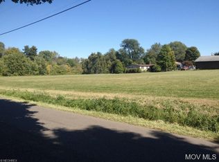 600 Lee St, Belpre, OH 45714