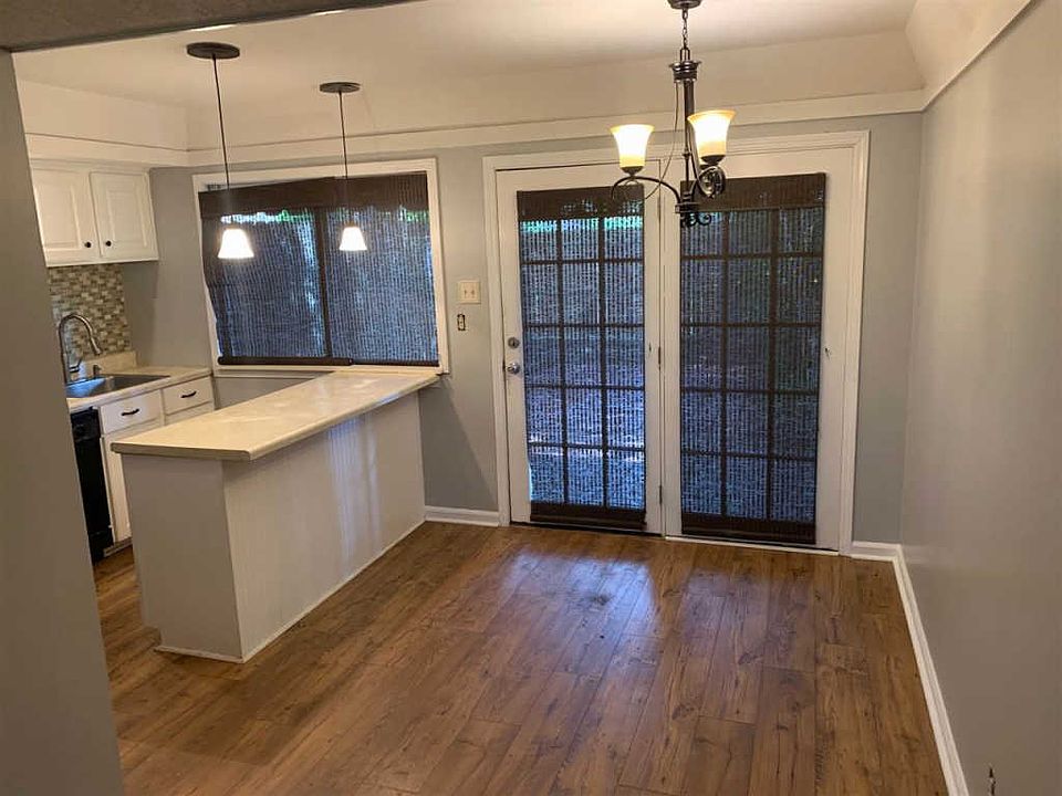 1st image of 5903 Park Ave #5903