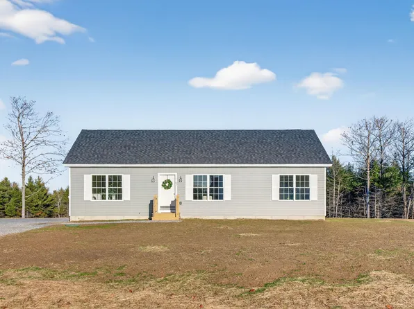 31 Hunters Haven, Standish, ME 04084