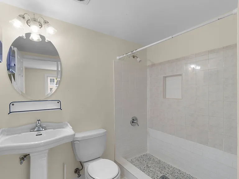 10289 Daystar Ct — Photo 12