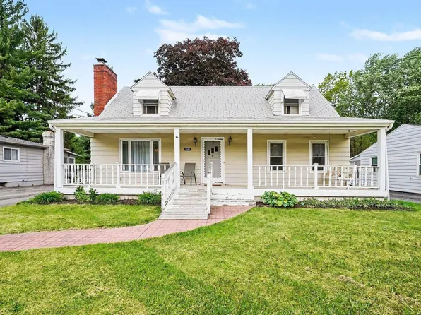 2297 Covert Rd, Burton, MI 48509