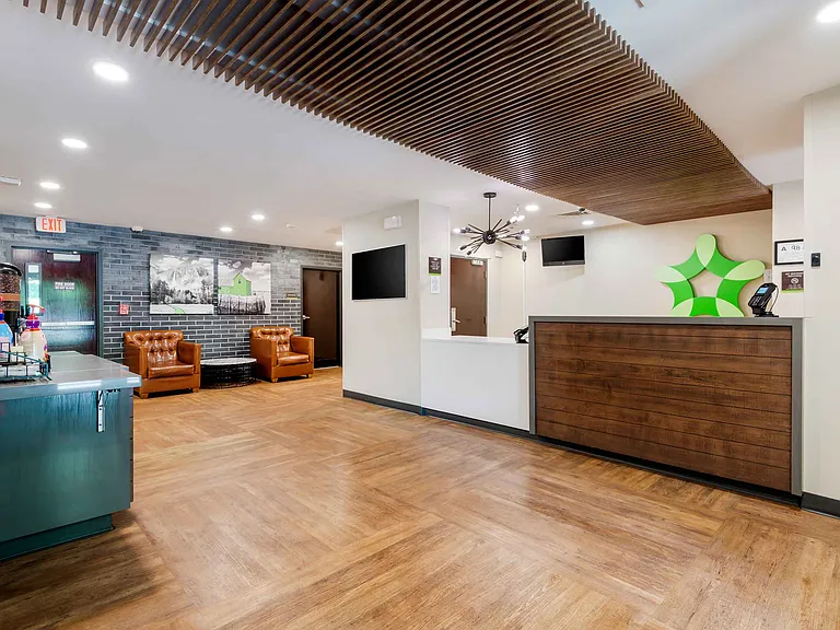Lobby and Guest Check-in